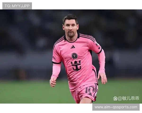 足球界最帅的德国球星是谁他在场上场下都备受关注